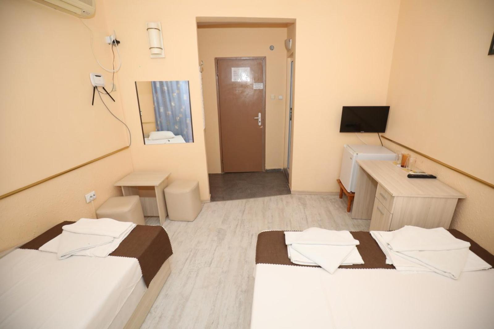 Family Hotel White House 포마리 외부 사진