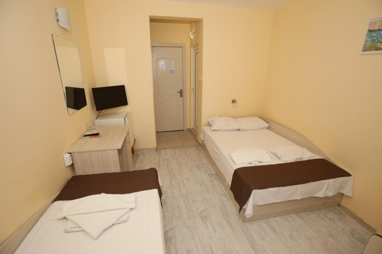 Family Hotel White House 포마리 외부 사진